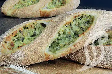 Pão de Tapioca com Abobrinha e Queijo Coalho Pão de Tapioca com Abobrinha e Queijo Coalho