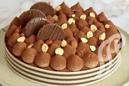 Brownie de Chocolate com Avelã Brownie de Chocolate com Avelã