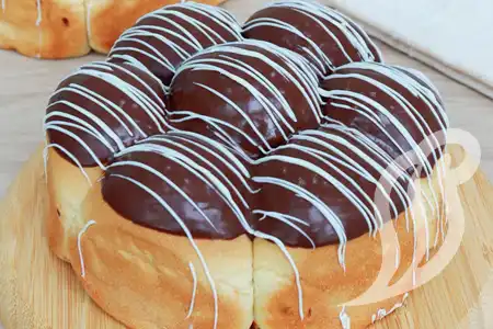 Pão de Cenoura com Recheio de Brigadeiro Pão de Cenoura com Recheio de Brigadeiro