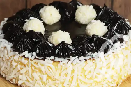 Cake Ameixa com Coco Cake Ameixa com Coco