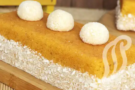 Caseirinho de Fubá com Coco Caseirinho de Fubá com Coco