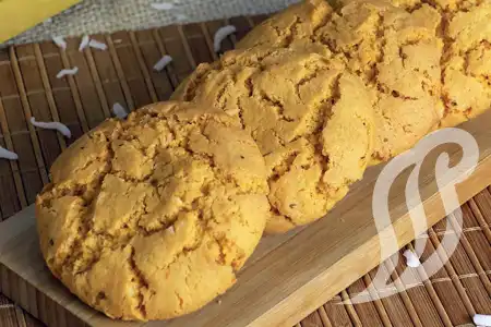 Broa de Abóbora com Coco Broa de Abóbora com Coco